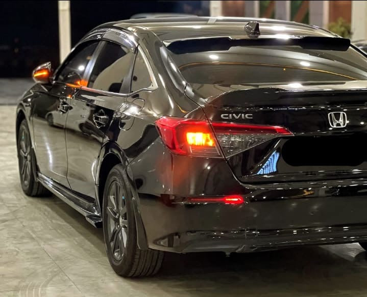 CIVIC RS TURBO 
model & registration 2023